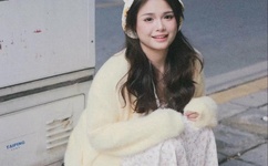 八重神子拿黄瓜擦自己